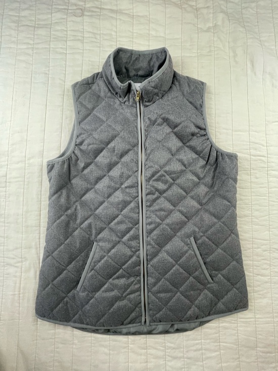 Old Navy Jackets & Blazers - Old Navy Quilted Gray Lightweight Sleeveless Zip Vest Large Tall
